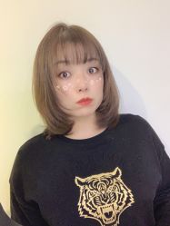 -AYO SALON