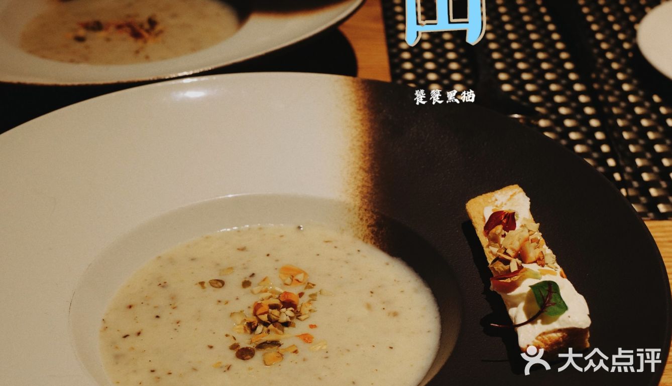 阿拉伯沙漠🏜️风格还是《星球大战》？