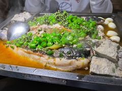 -探鱼·鲜青椒爽麻烤鱼(银泰城店)