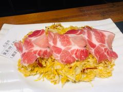 酸菜五花肉-好旺角齐市鲜切牛自助烤肉(农林五道街总店)