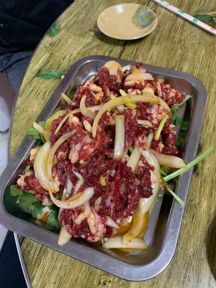 齐市家庭烤肉(景江东路店)-"第一次个朋友一起去的,一进屋给我感觉就