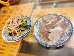 -东方宫·中国兰州牛肉拉面清真(三里屯店)