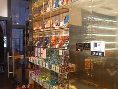-VENCHI 闻绮(上海佛罗伦萨小镇店)