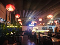 -Lanterns Vietnamese Restaurant
