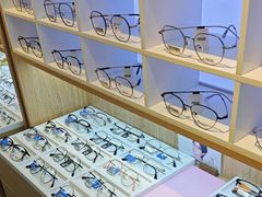 -天空之镜眼镜店蔡司依视路配镜授权零售店(望京颐堤港店)