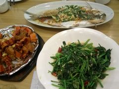 -乌镇那一年小院主题餐厅(甘泉西路店)