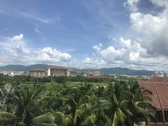 -三亚湾海居铂尔曼度假酒店