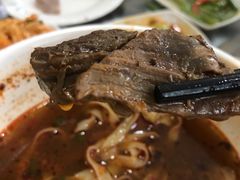 -吾穆勒蓬灰牛肉面·清真(北滨河中路店)