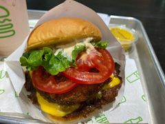 芝士牛肉蘑菇堡-Shake Shack(西单大悦城店)