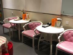 大堂-海底捞火锅(杭州庆春路夜宵主题店)