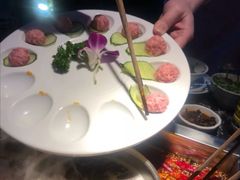 -二荆条·蜀鲜汇城市森林火锅