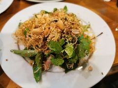 香蕉芯沙拉-Hue Ngon Restaurant