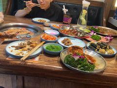 -明洞阿姨·韩式酱蟹烤肉·创意料理(三元桥店)