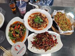 豆花肥肠-小四川美食馆(幸福路店)