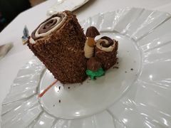 招牌树根蛋糕-莫斯科餐厅