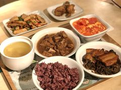 -老乡鸡(上海白玉兰广场店)