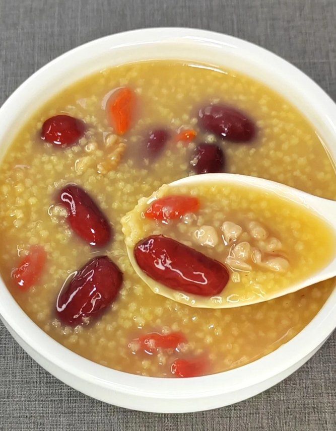 滋补又营养的早餐粥