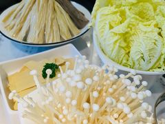 -左庭右院鲜牛肉火锅(浦江欢乐颂店)