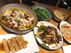 -十三式重庆江湖菜(金茂览秀城店)