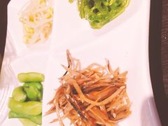 -山川小町·极番烧肉(新地假日广场店)