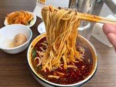 -德元兰州纯汤牛肉面
