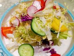西域大拌菜-巴扎美食·新疆菜·西域歌舞表演餐厅(新疆大厦店)