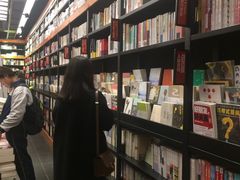 -西西弗书店&矢量咖啡(壹方购物中心店)