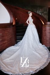 -Renee芮亦婚纱(原丽莎)