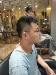 -侨治发型