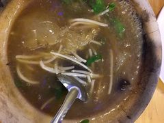 -J Daeng Seafood