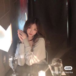 -时尚殿堂明星门店