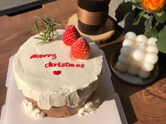 圣诞手绘奶油草莓蛋糕-艾加柒克蛋糕茶歇甜品台(春熙路店)