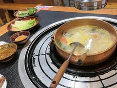 -阿山卓·野生菌火锅·纳西火塘烤肉