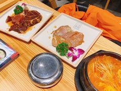 -喜来稀肉(北外滩白玉兰广场店)