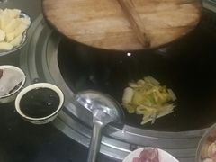 -炮爷东北铁锅炖(棠安路店)