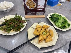 -银峰农庄·特色烧鸡·鲜无花果浸鸡