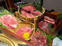 -山川小町·极番烧肉(新地假日广场店)
