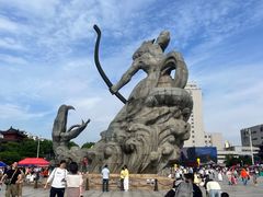 -巴陵广场