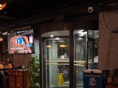 -麦凯伦烧烤·精酿超级工厂店(金桥总店)