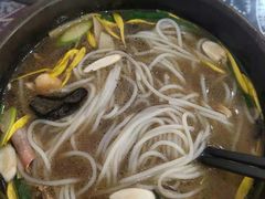 -桥香园过桥米线(国贸店)