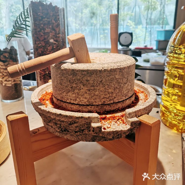 露天景观台吃川菜,有点意思😎