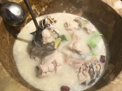 -滇香肴·云南菜蒸汽石锅鱼(云南北路店)