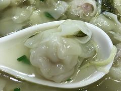 鲜肉小馄饨-小姜锅贴(凤凰街店)