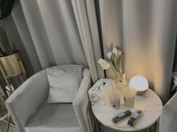 -初颜品佑肌肤管理