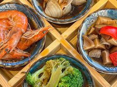 -明洞阿姨·韩式酱蟹烤肉·创意料理(三元桥店)