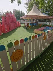 -萌宠亲子动物乐园(槐房万达店)