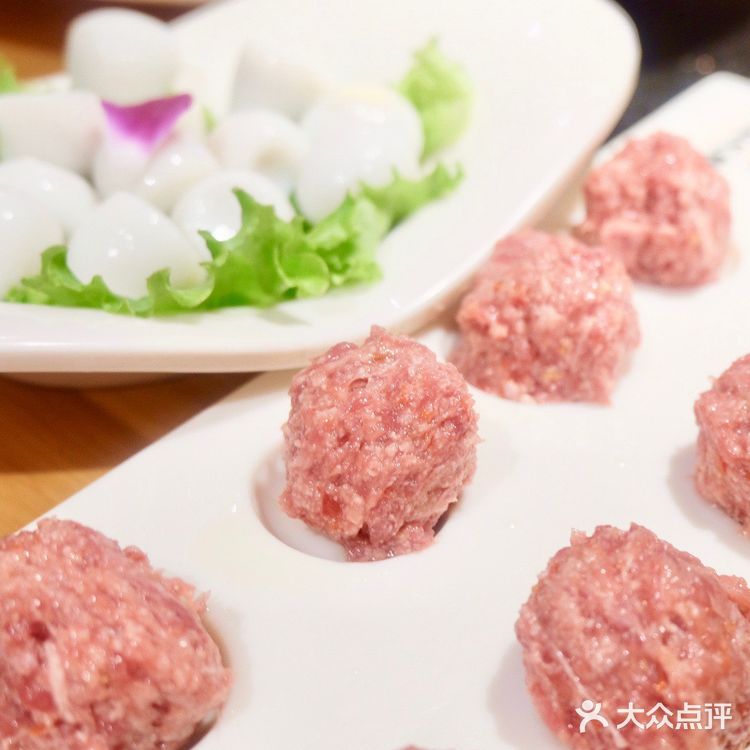 香脆长圆简直就是艺术品，免费小食有红油饺子 冰粉