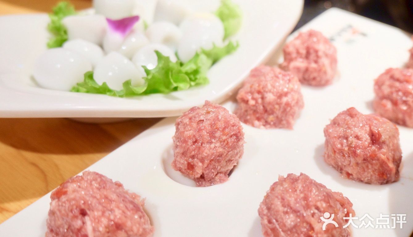 香脆长圆简直就是艺术品，免费小食有红油饺子 冰粉