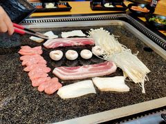 -小黑猪石板烤肉(皇冠花园店)