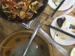 -乡土特色.冷锅鱼.牦牛肉汤锅